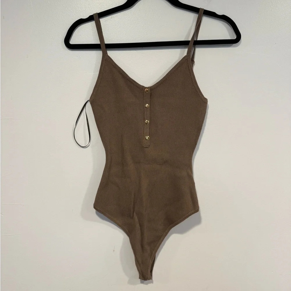 Love Tree‎ Brown Button Contour Bodysuit Ribbed V-Neck NWT Large
